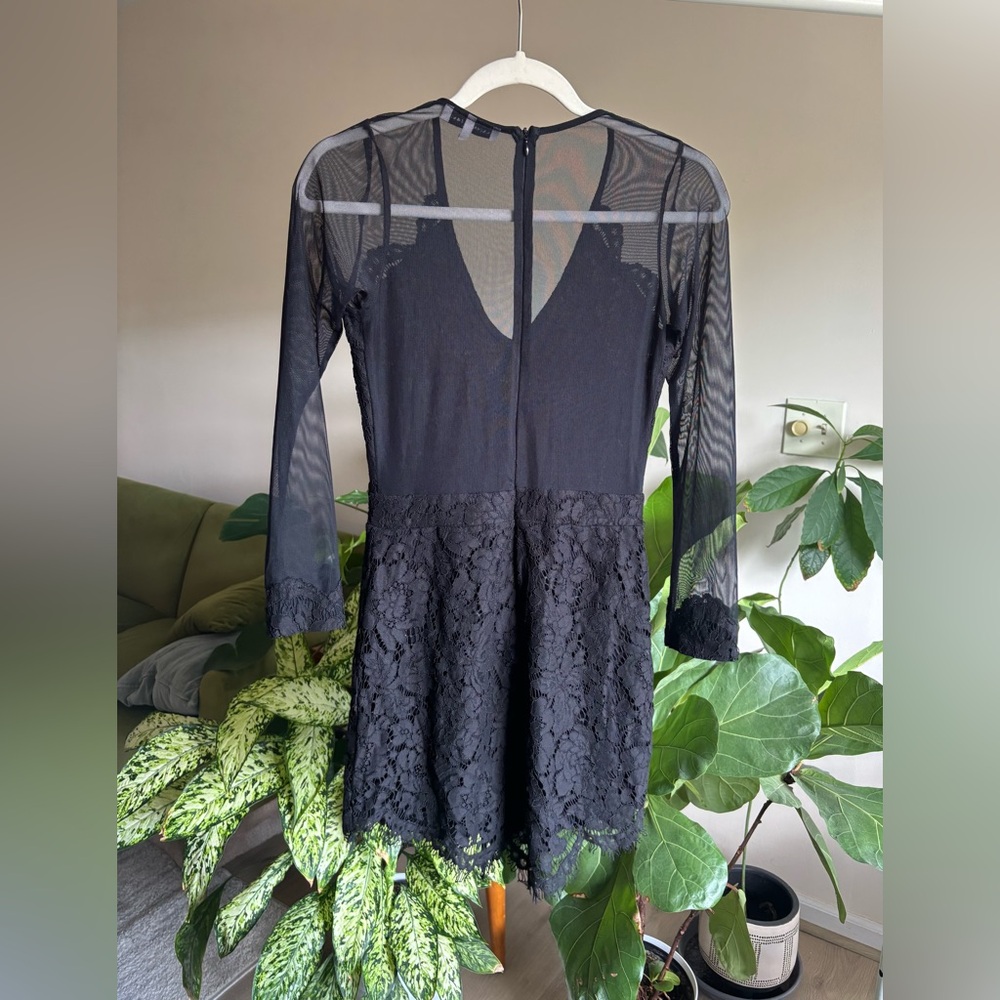 Karina Grimaldi Black Mesh Detail Top - Picture 3 of 6